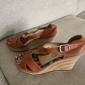 Bloom Tan Wedge Sandals with Colorful Insole